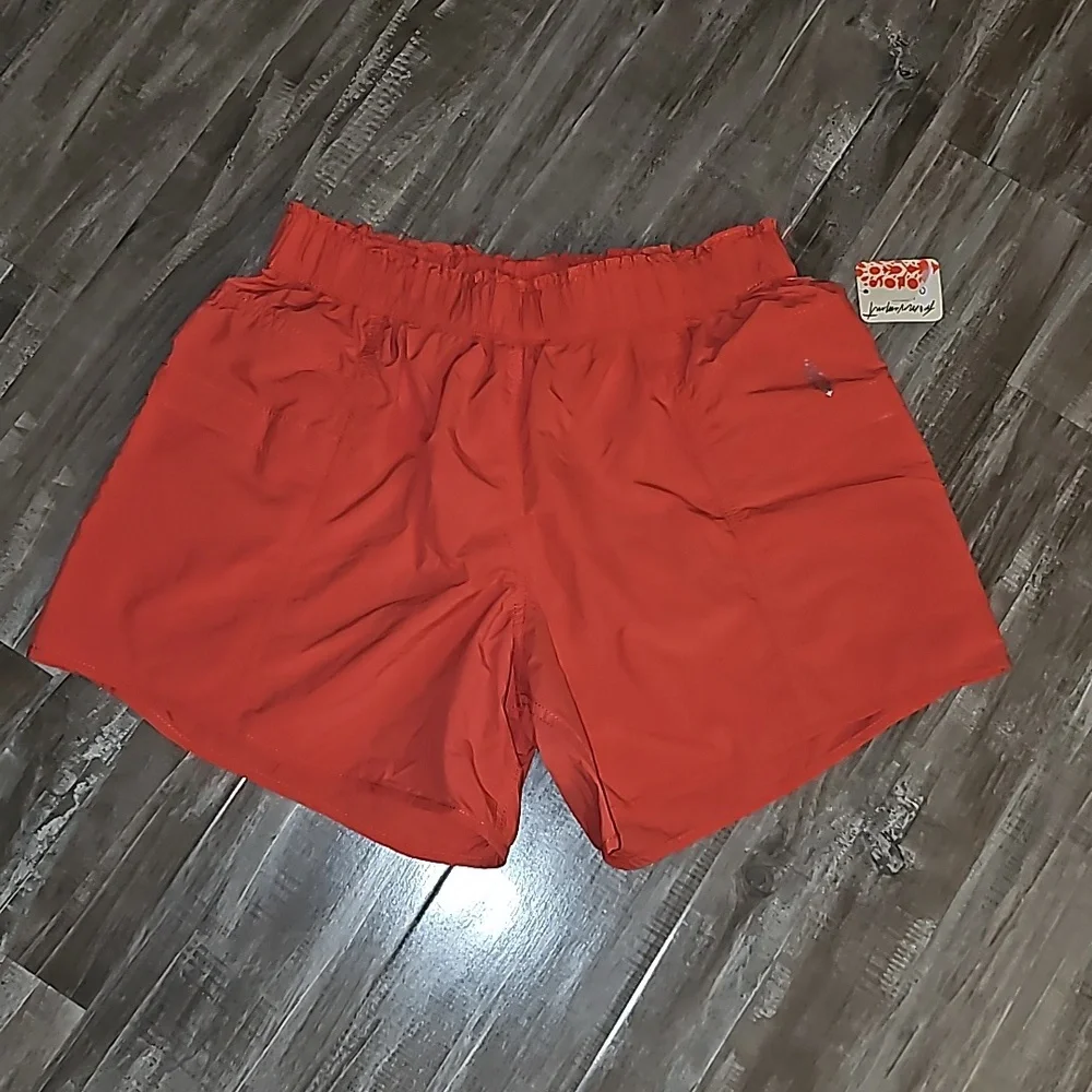 NWT Free People In The Wild Shorts Relaxed Lightweight Mid-Rise Pockets Small - Picture 2 of 10